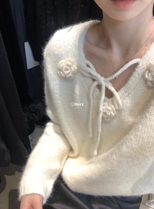 HERS> 立體花朵綁帶毛衣 10595#