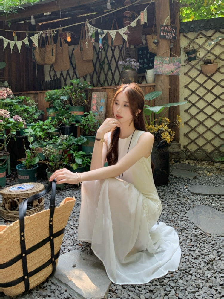 NENE> 木耳邊網紗拼接背心連衣裙 2324#