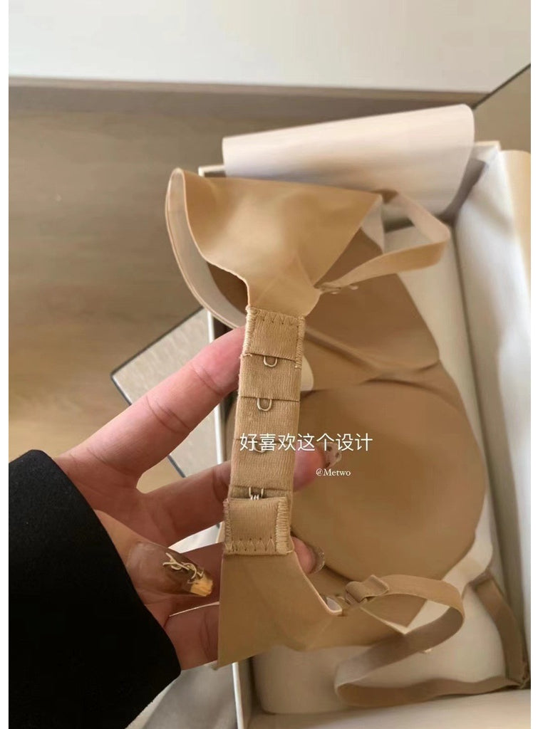METWO>肌底液一體式多穿内衣 73#