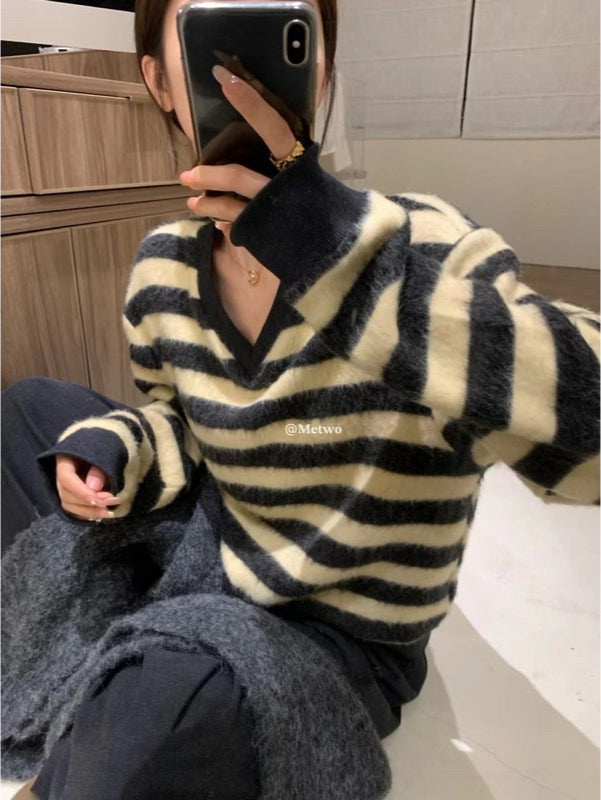 METWO>毛條紋V領毛衣 1802#