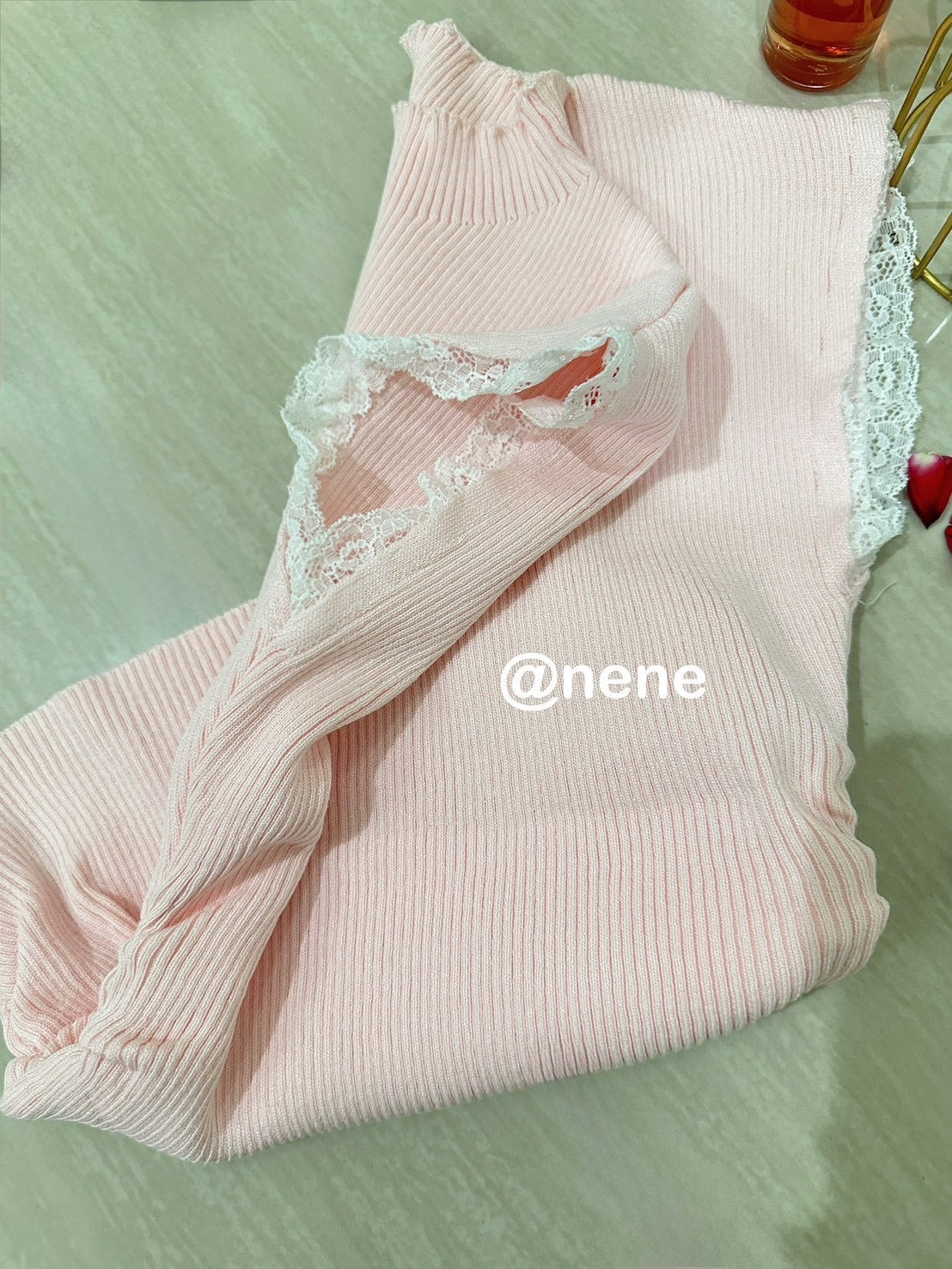 NENE> 針織扭摺蕾絲小飛袖 1008#