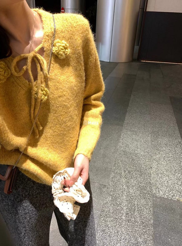 HERS> 立體花朵綁帶毛衣 10595#