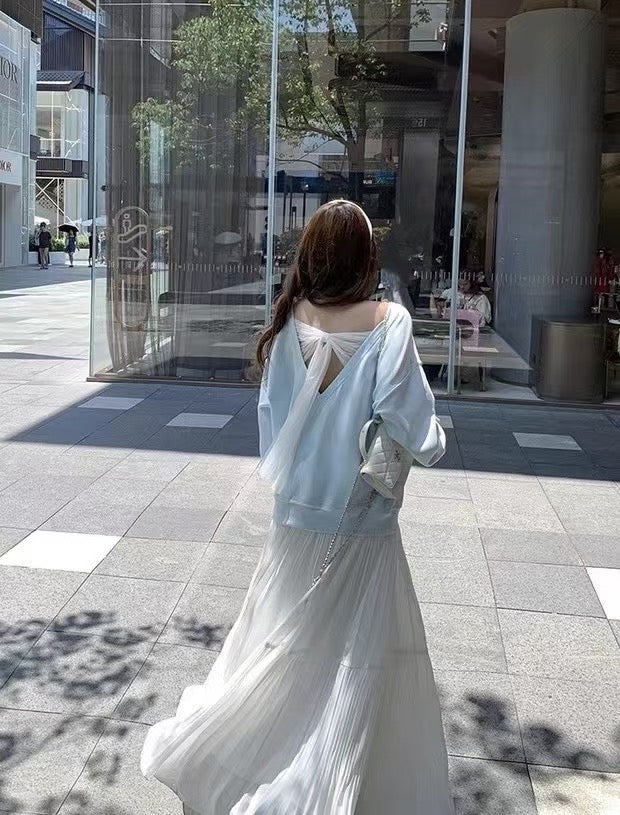 NENE - 蕾絲V領蝴蝶結衛衣 8205#
