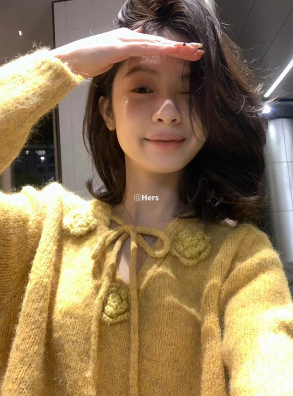 HERS> 立體花朵綁帶毛衣 10595#