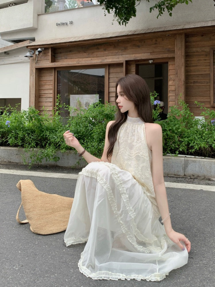 NENE> 木耳邊刺繡掛脖連衣裙 2338#