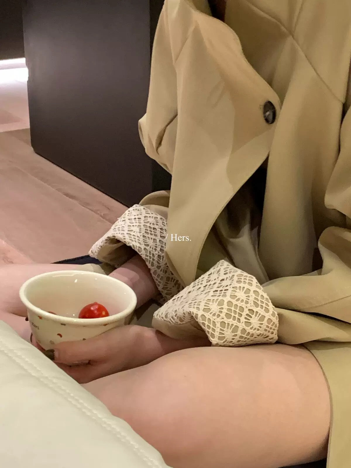 HERS - 蕾絲袖卡其立領風衣 92308#