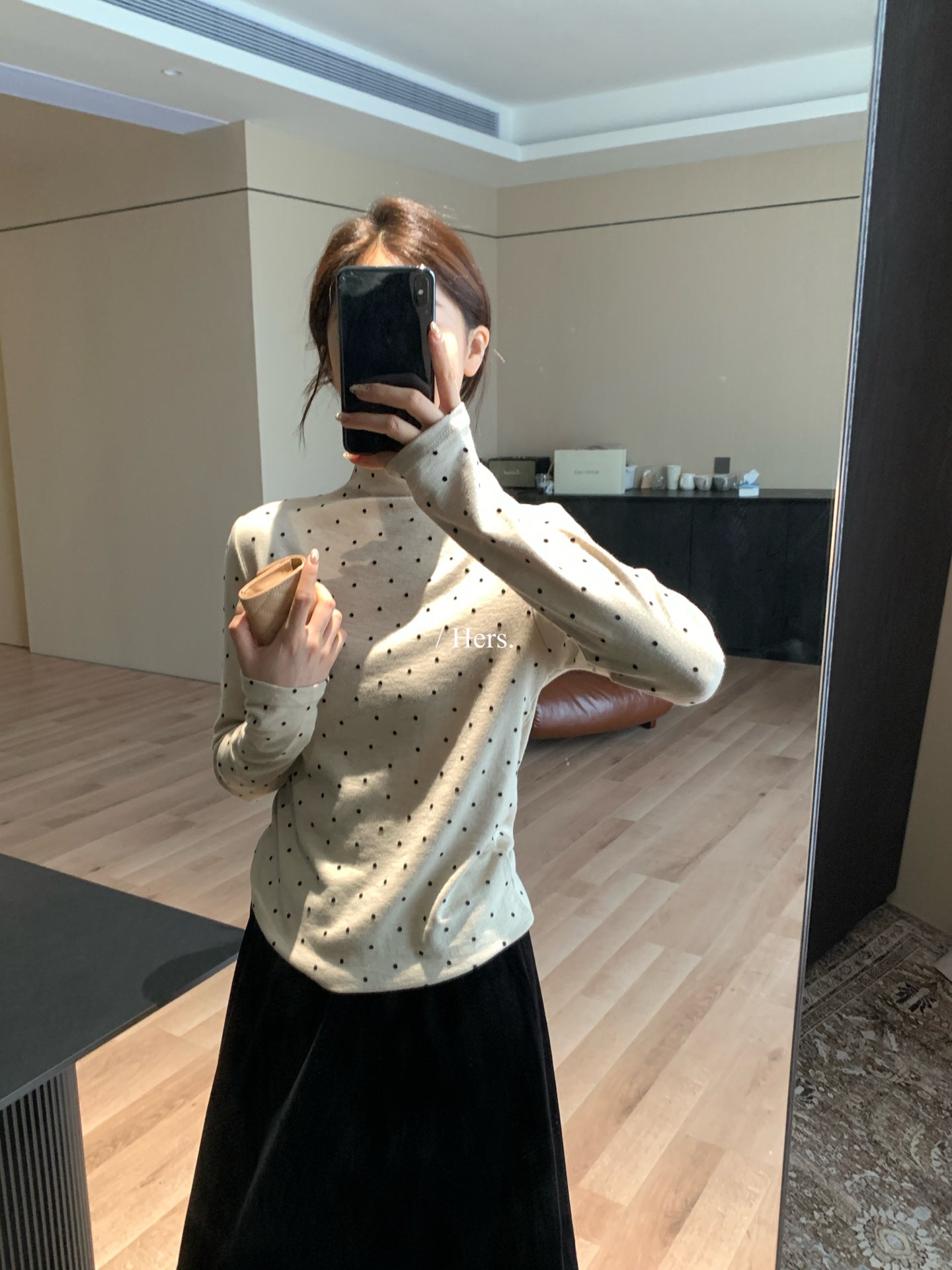 HERS - 波點微領打底衫  92547#