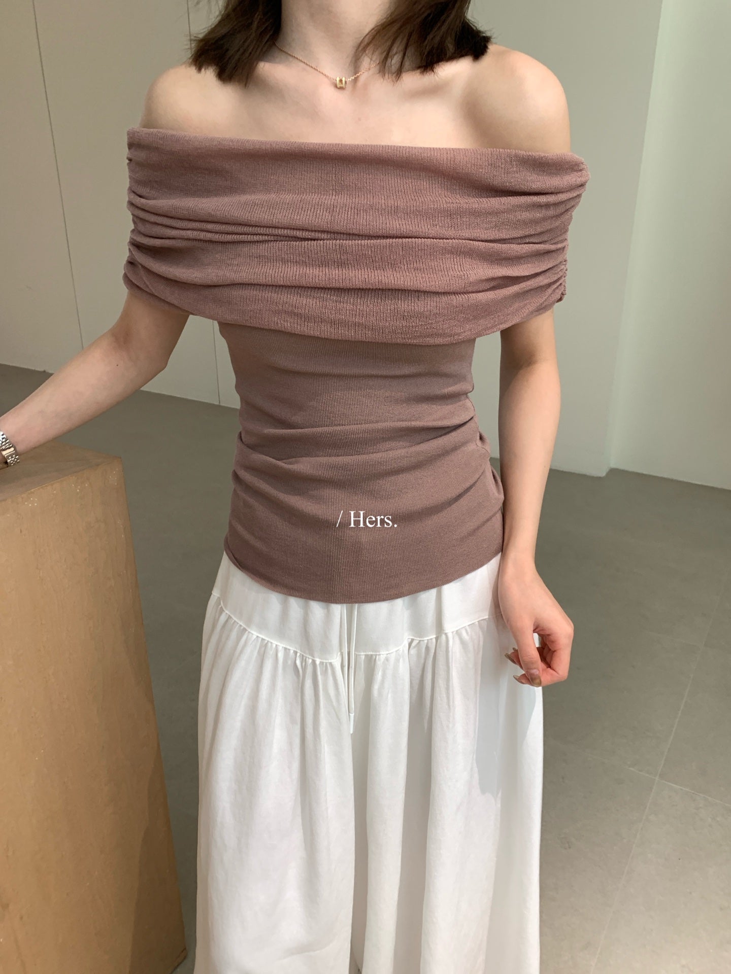Hers - 推疊感一字領上衣  08218#