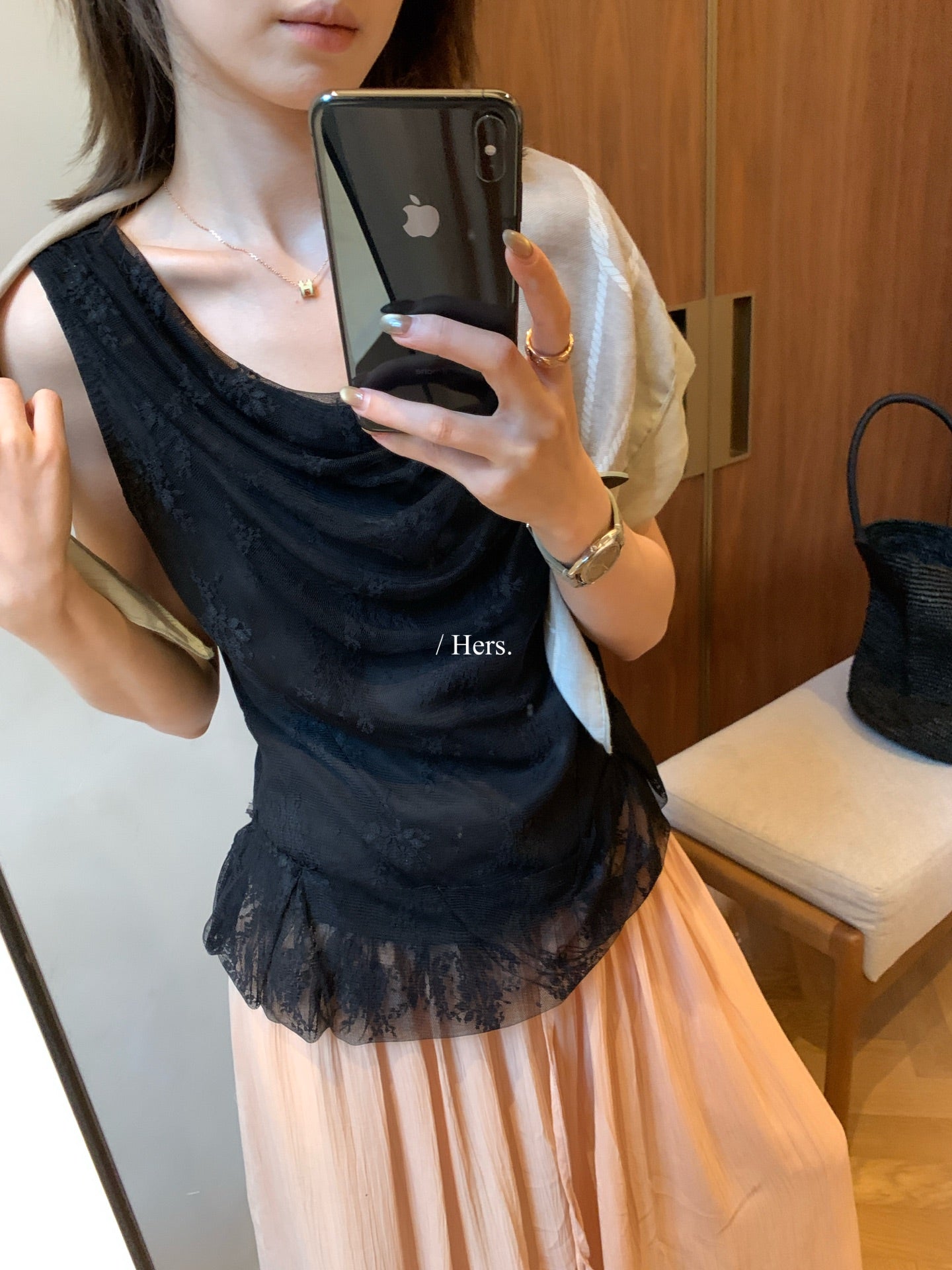 Hers - 蕩領蕾絲拼接設計背心   80527#