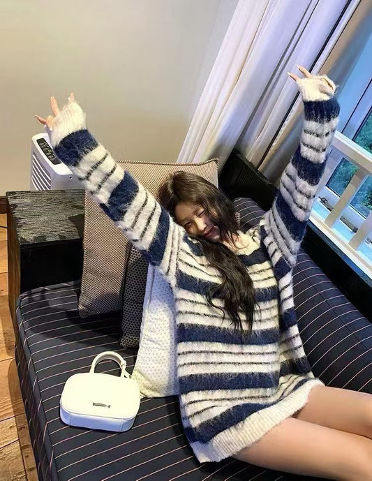 YJNENE - 長版條紋毛衣  953#