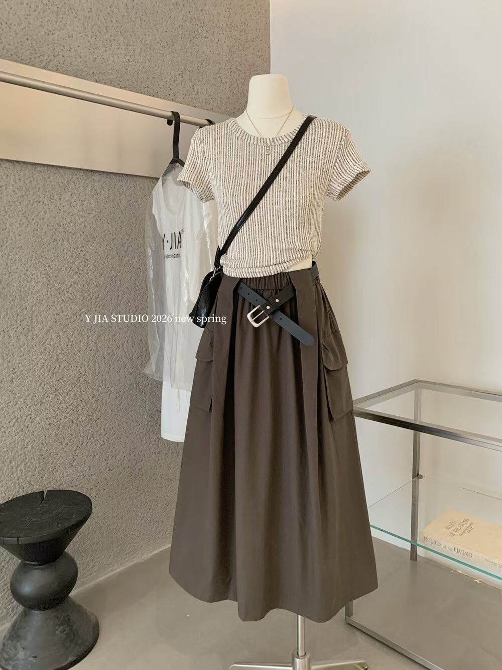 YJ - 肌理感條紋針織T&工裝裙套裝   5576#