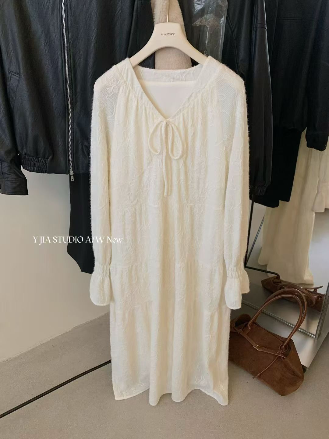 YJNN - 仙氣刷絨緹花分割連身裙洋裝&奶茶馬甲  8513#