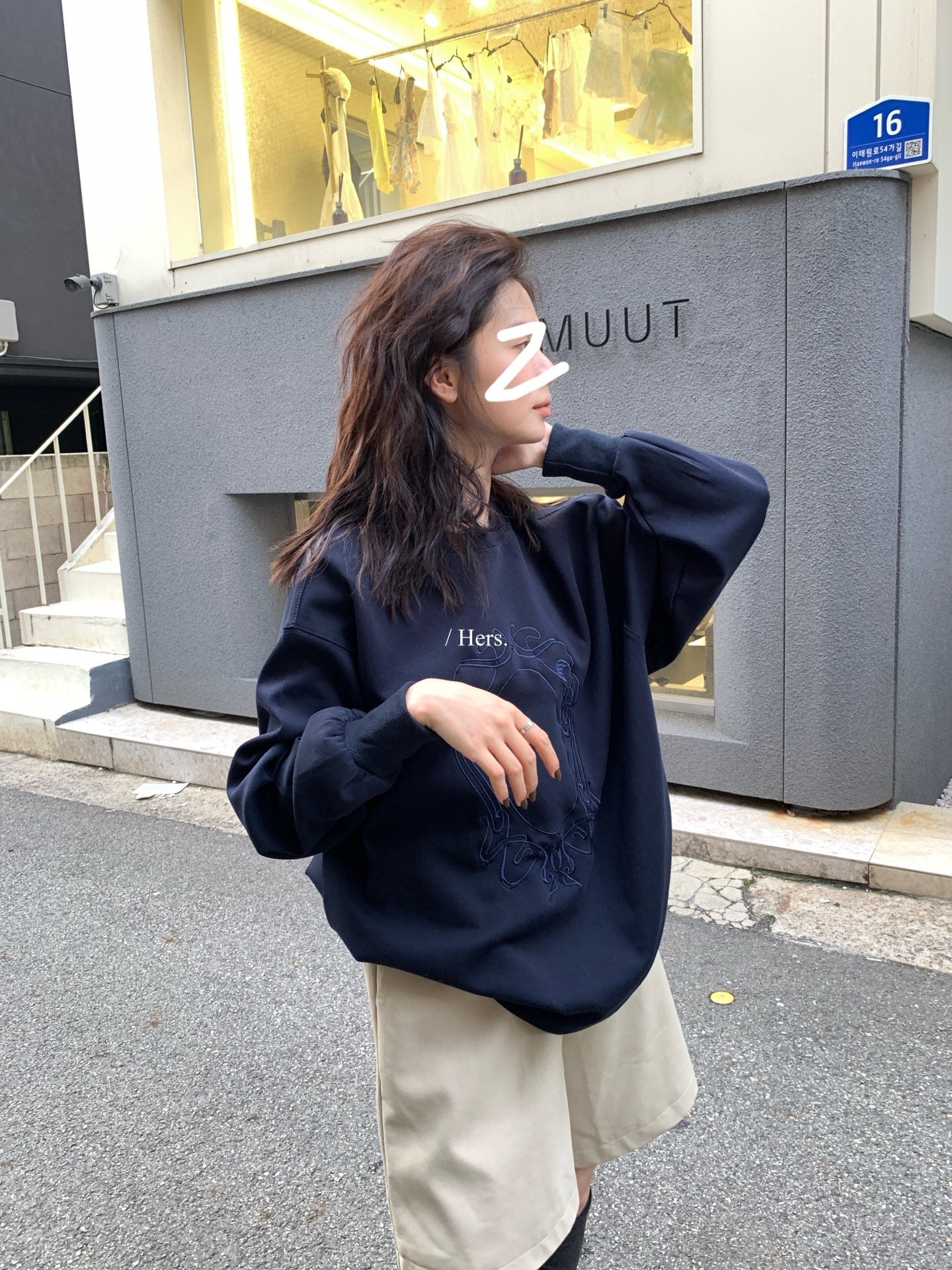 Hers - 魔鏡刺繡大版衛衣   92128#