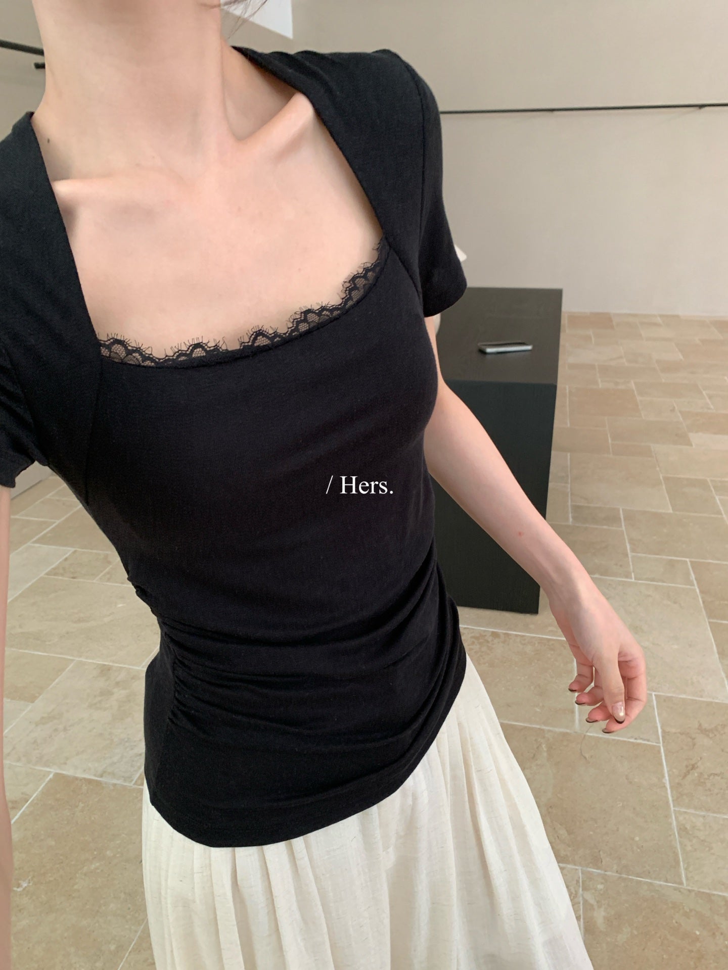 Hers - 蕾絲方領掐腰上衣&天絲飄飄褲   80696#