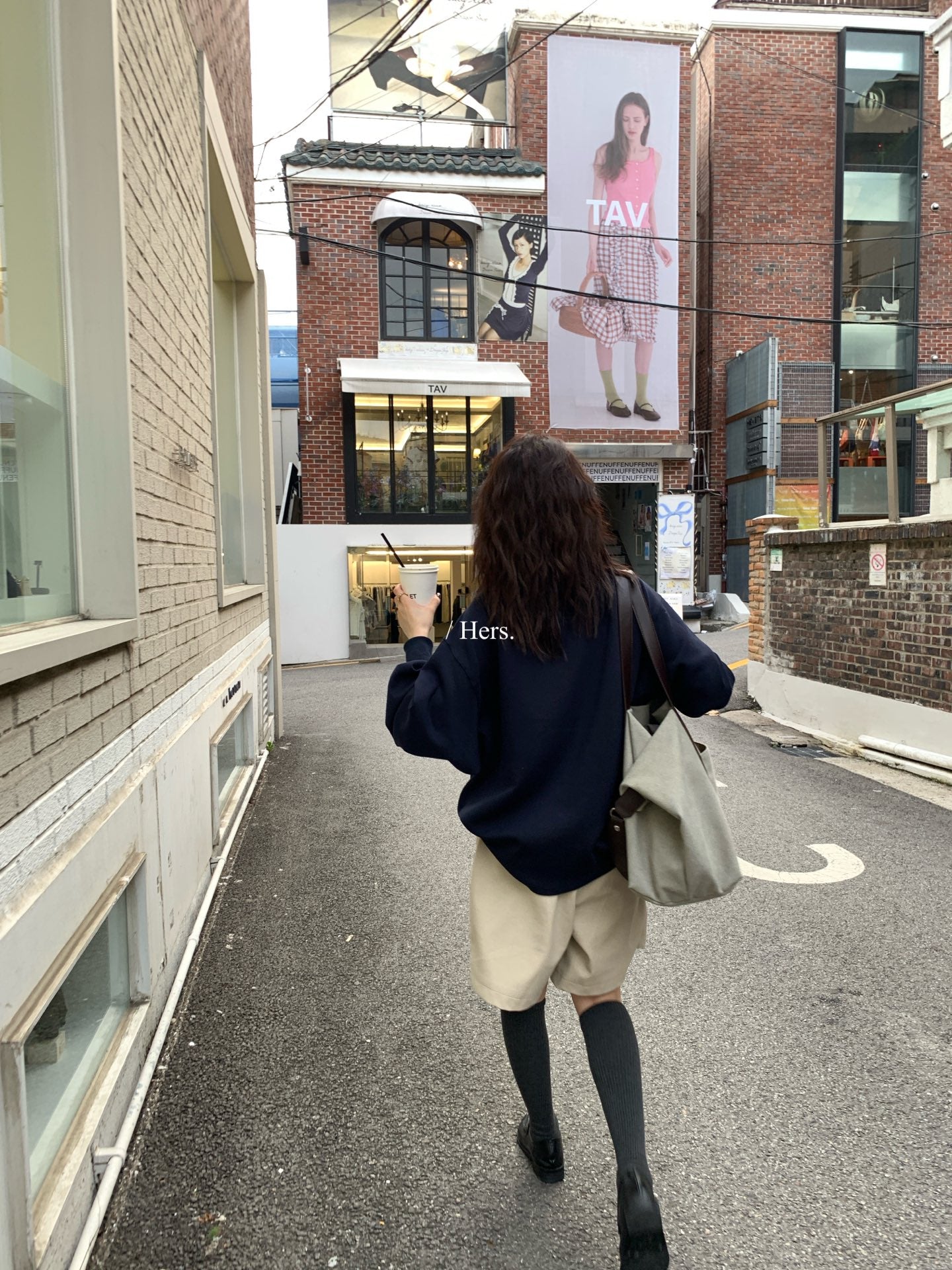 Hers - 魔鏡刺繡大版衛衣   92128#