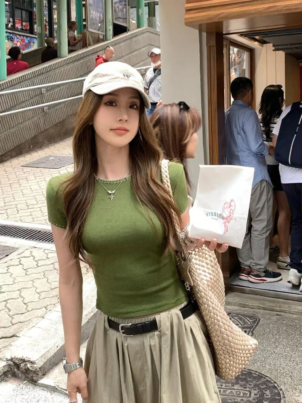 YJ -  設計感短T 立體扭摺彎刀休閒褲套裝   8895#