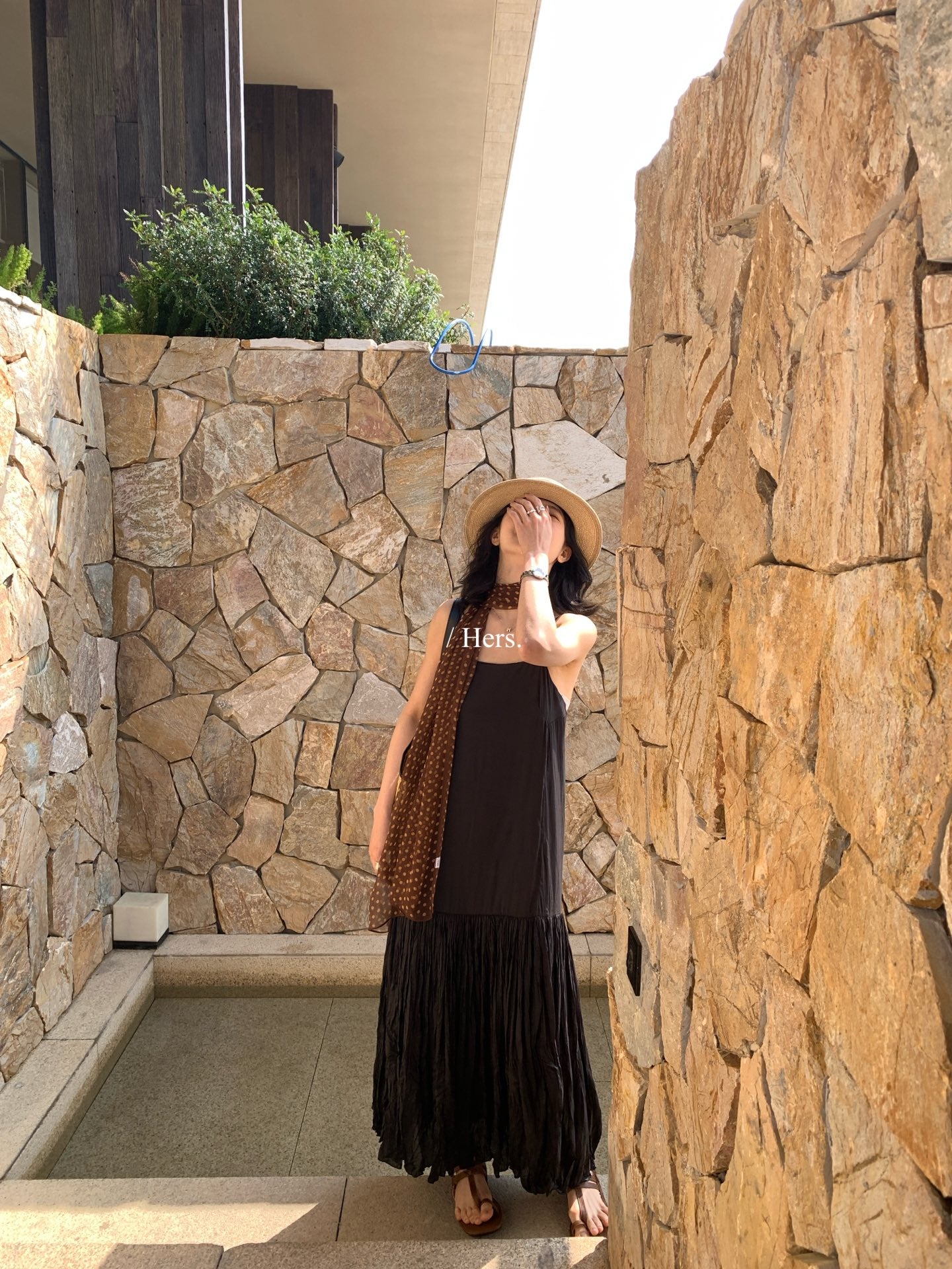 Hers - 縐褶感長款吊帶裙/洋裝SM    80232#