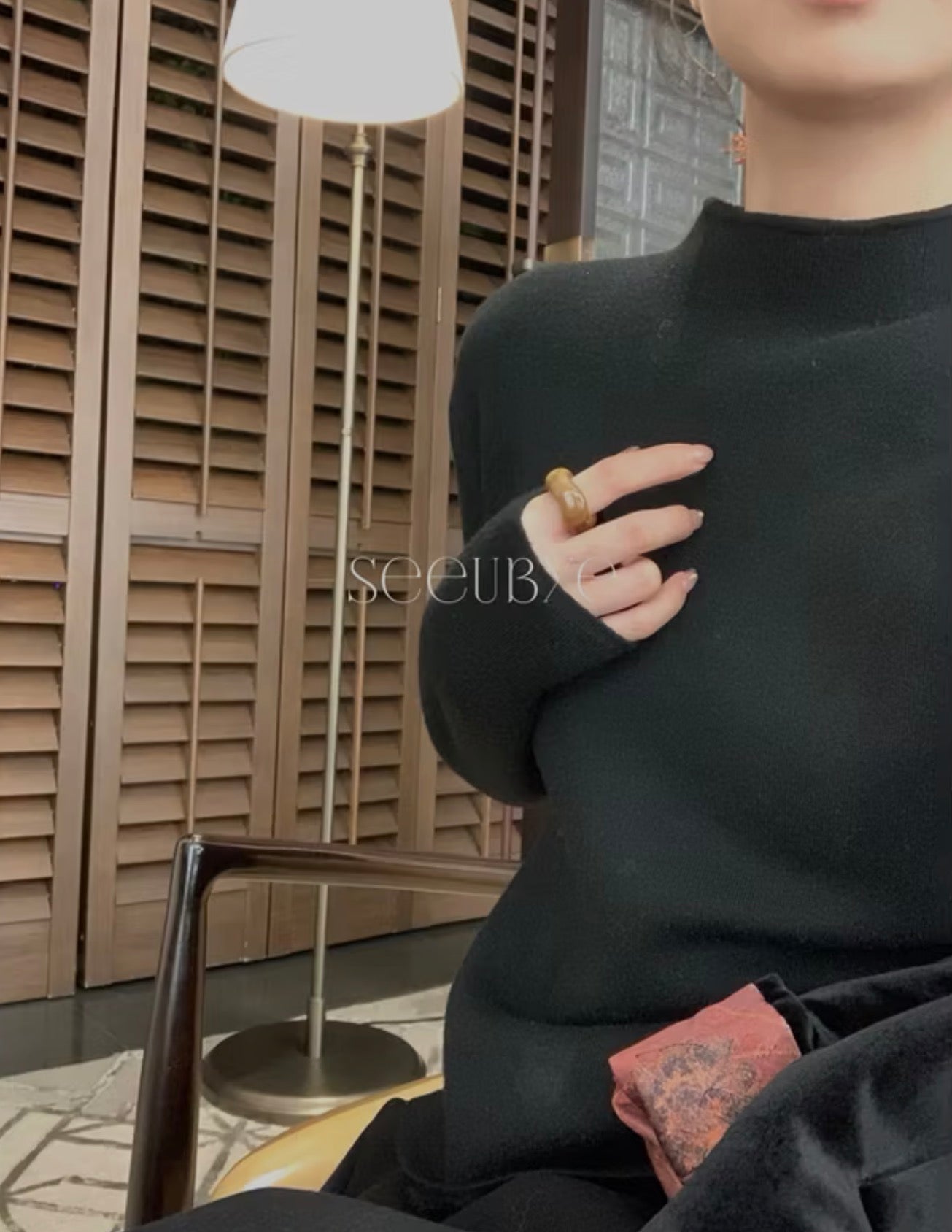 HERS> 加厚微領打底毛衣 10583#