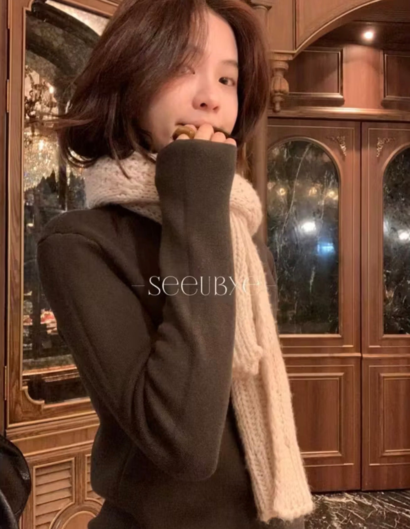 HERS> 加厚微領打底毛衣 10583#