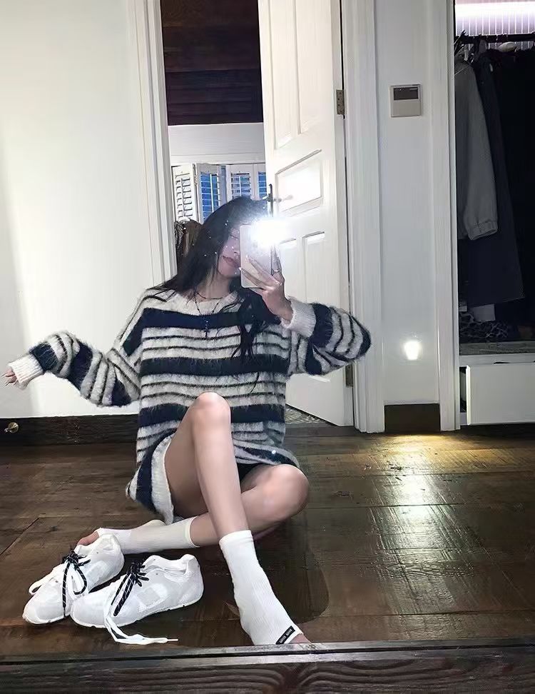 YJNENE - 長版條紋毛衣  953#