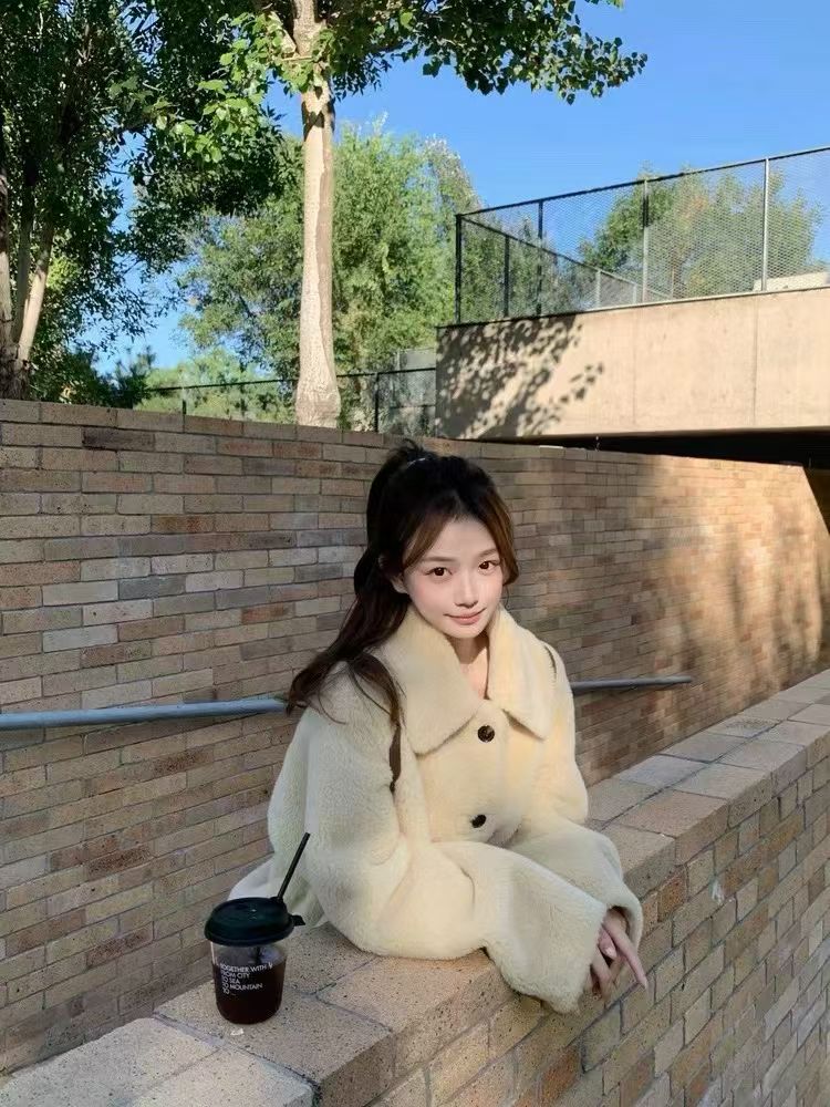 YJ - 奶黃白一體翻領羊羔毛外套 8356#