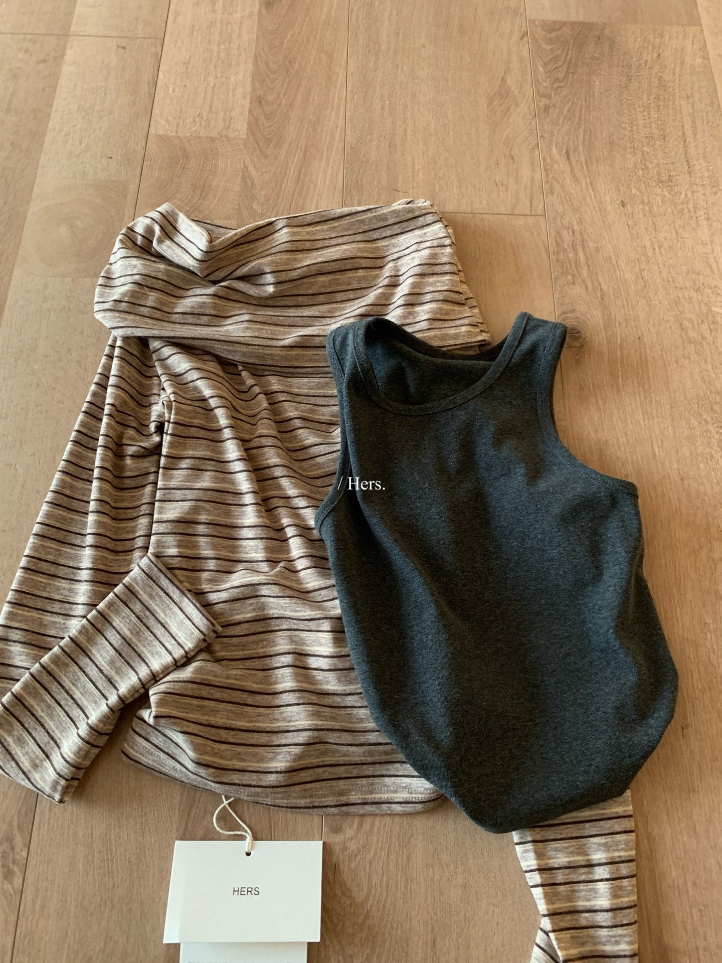 HERS - 條紋一字肩兩件套  92426#