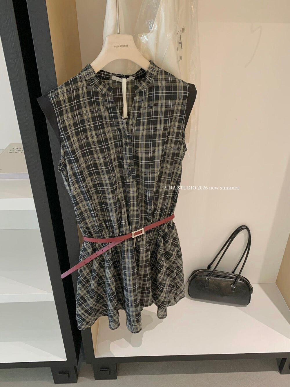 YJ - 格紋V領收腰連身裙洋裝    5701#