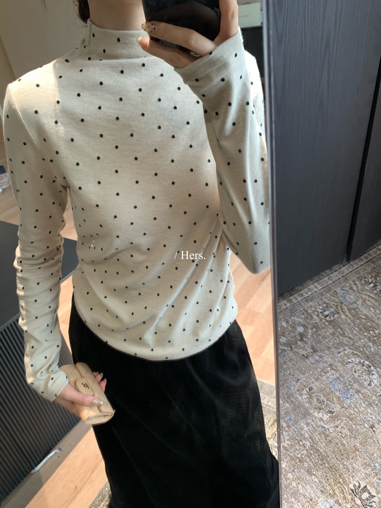 HERS - 波點微領打底衫  92547#