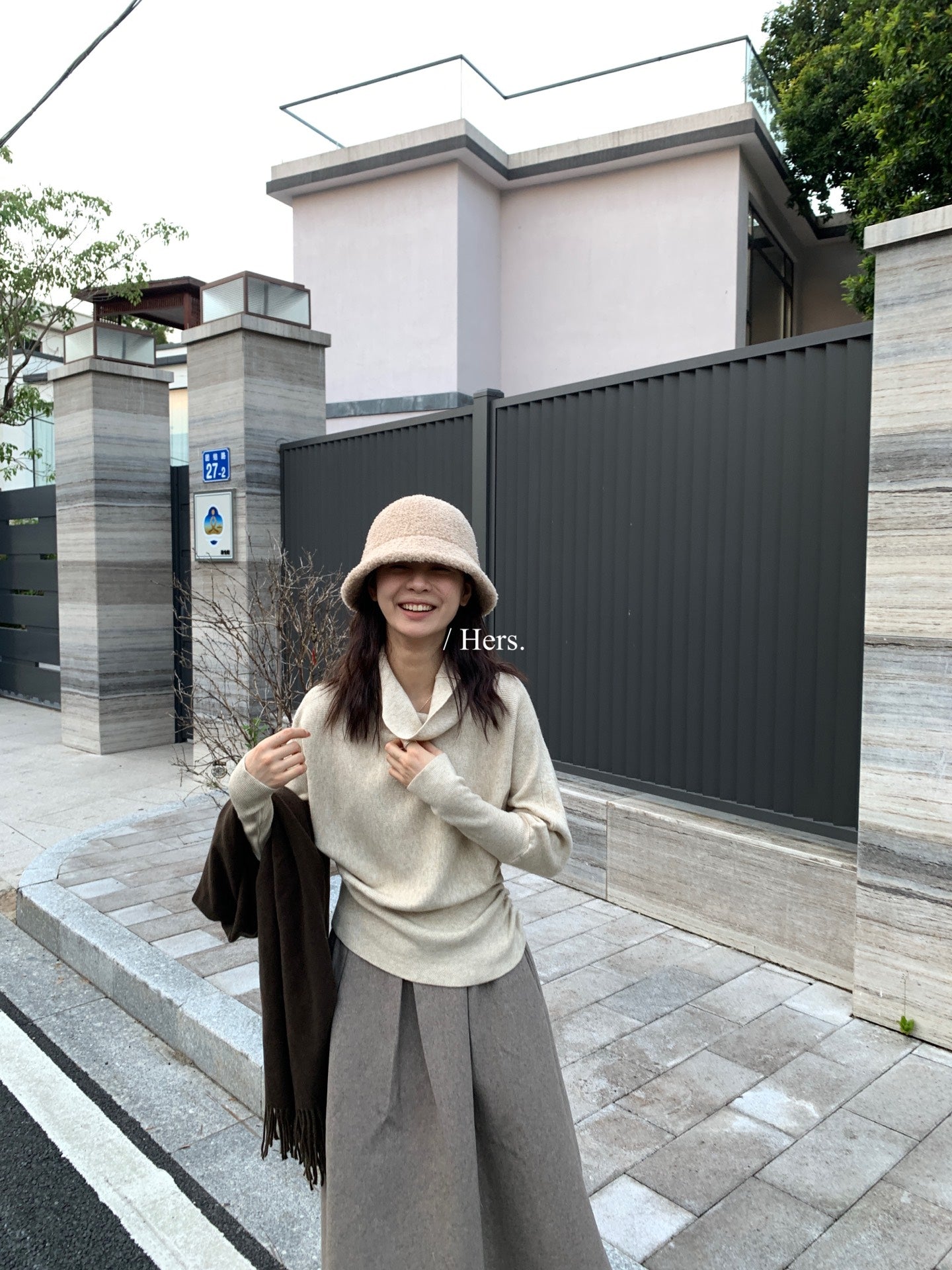 HERS - 掐腰顯瘦蕩領針織衫  925233#