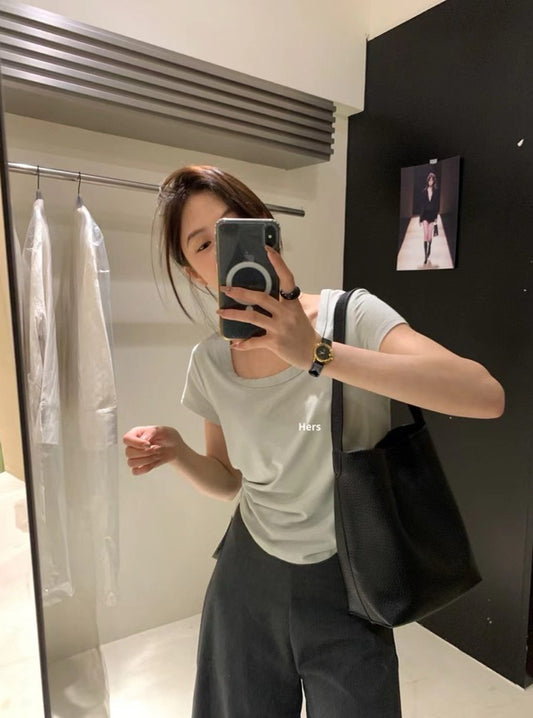 HERS> 8色百搭U領基礎T 9523#