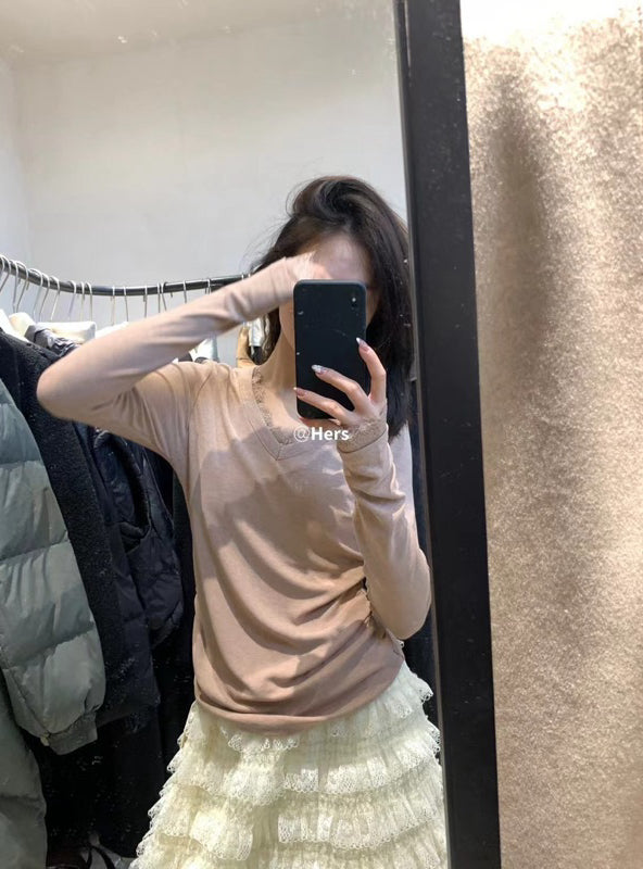 HERS> V領蕾絲拼接打底衫 #10296#