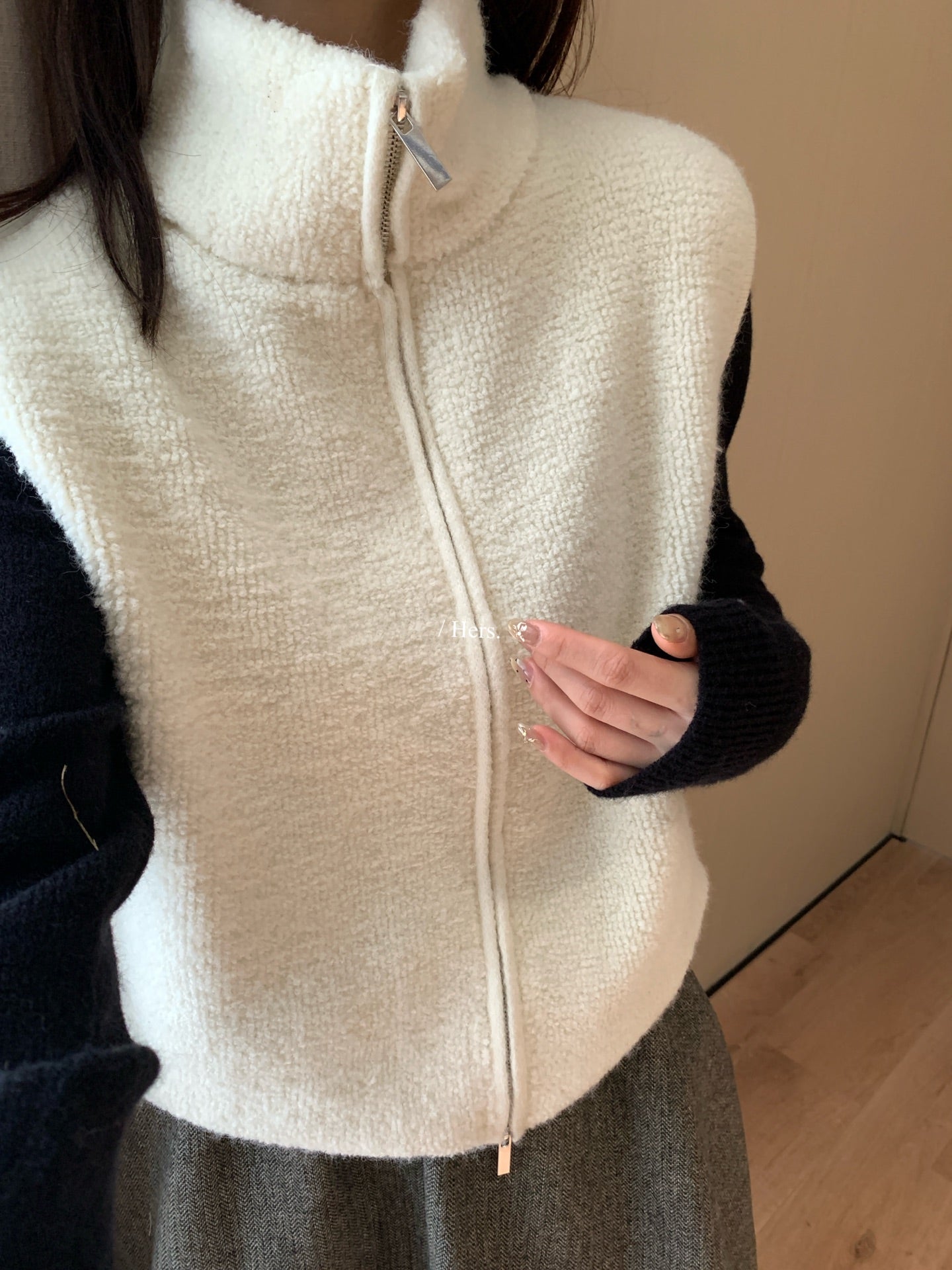 Hers - 毛毛高領雙拉鍊背心  92623#