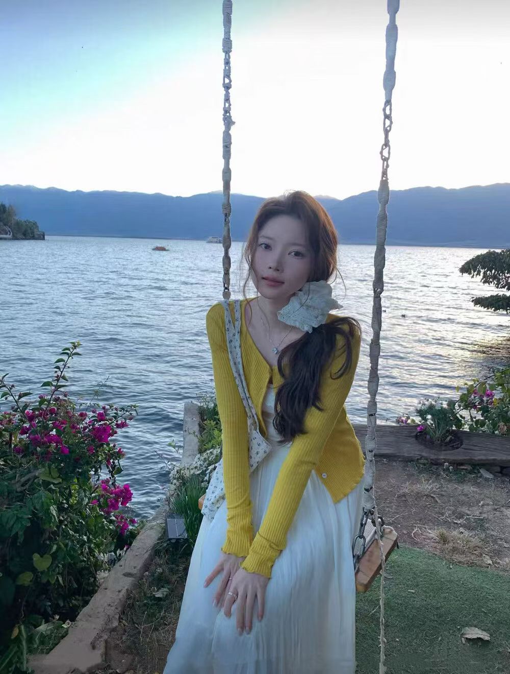 YJ - 木耳邊開衫&蕾絲針織小吊帶&休閒半裙3件套   9931#