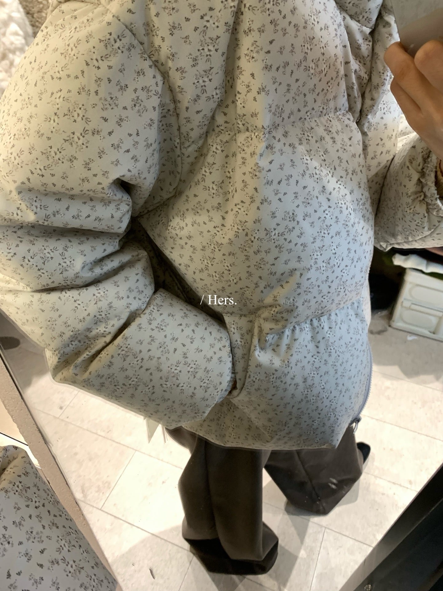 seeUbye - 奶杏柔霧感小碎花白鴨絨羽絨外套  92688#