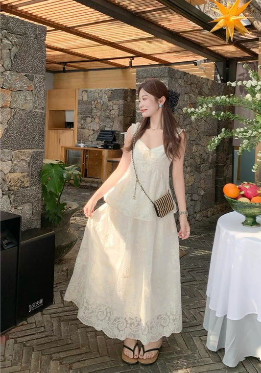YJ - 度假風蕾絲刺繡A字套裝   6695#